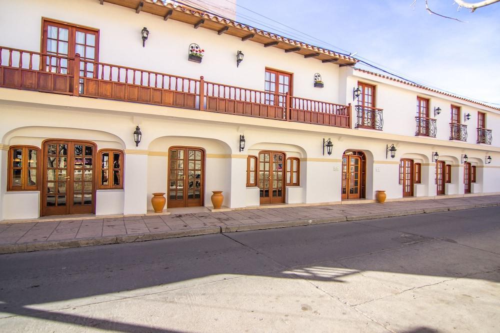Hotel Asturias Cafayate Extérieur photo
