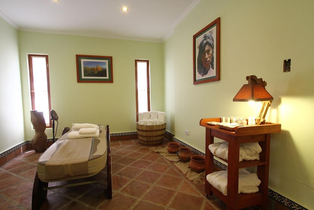 Hotel Asturias Cafayate Extérieur photo