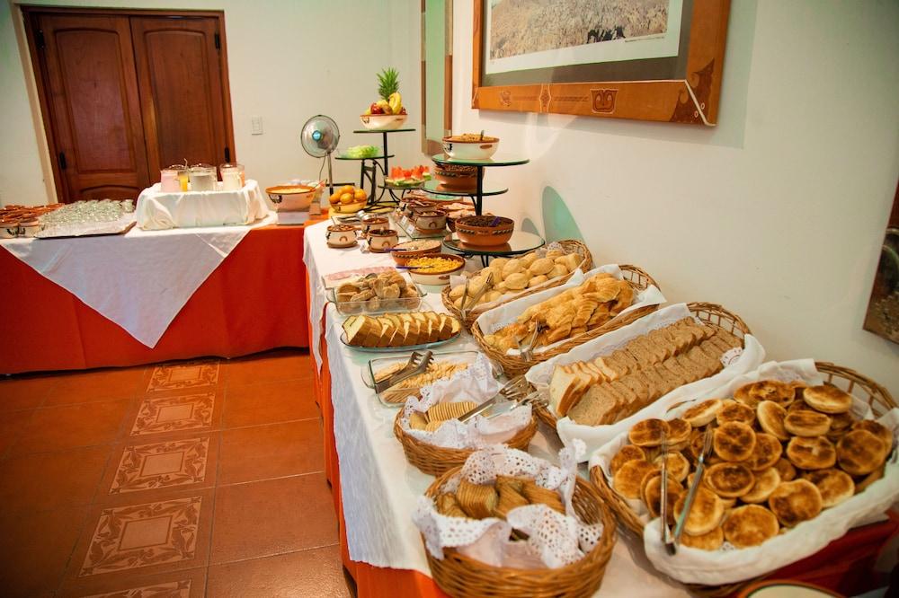 Hotel Asturias Cafayate Extérieur photo