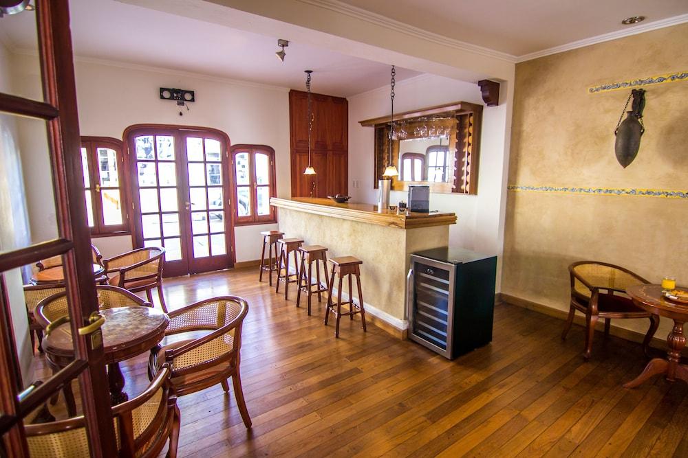 Hotel Asturias Cafayate Extérieur photo