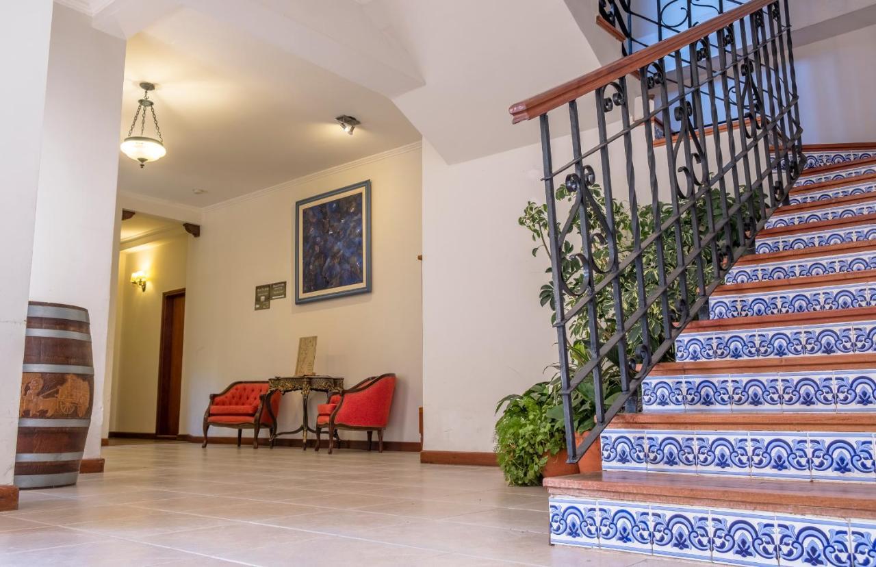 Hotel Asturias Cafayate Extérieur photo